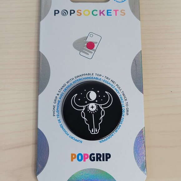 POPSOCKETS Bull Skull Moon Black & White Swappable Pop Phone Grip & Stand NEW - Picture 1 of 3